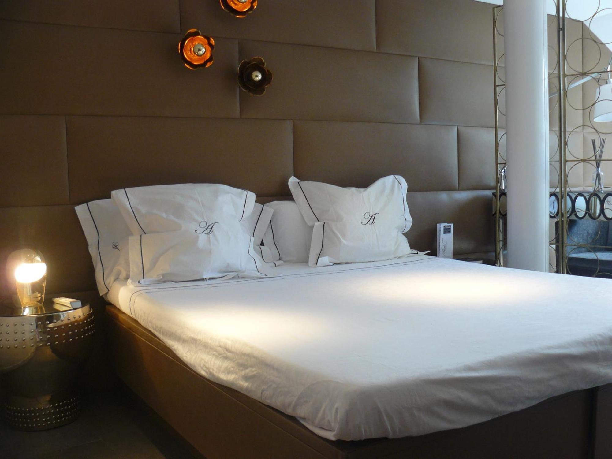 Madrid Central Gran Via Suites Room photo